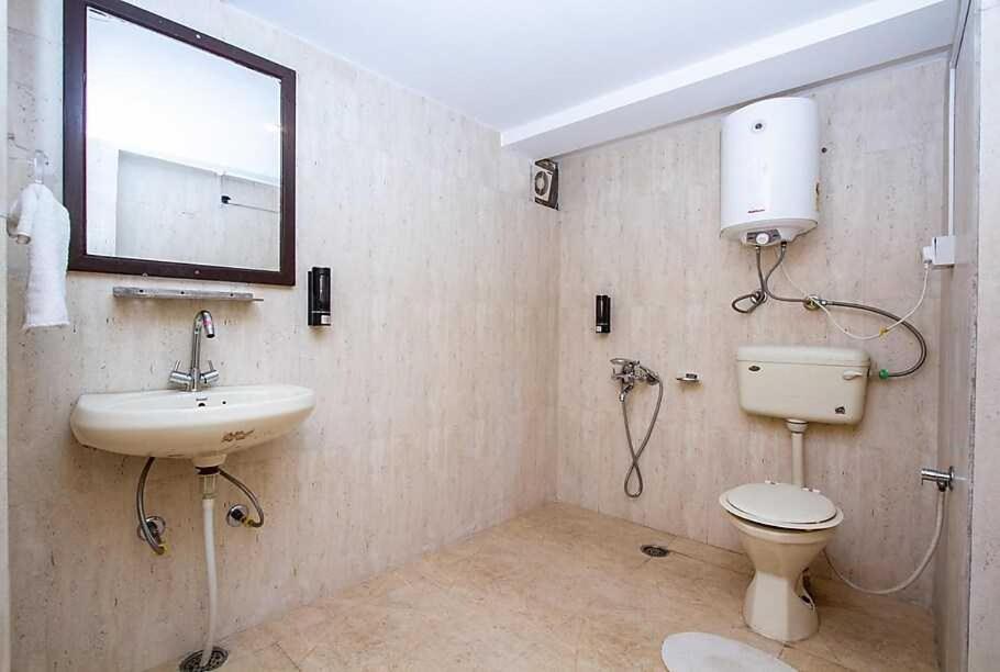 Hotel O Beas Regency Manāli Exteriör bild