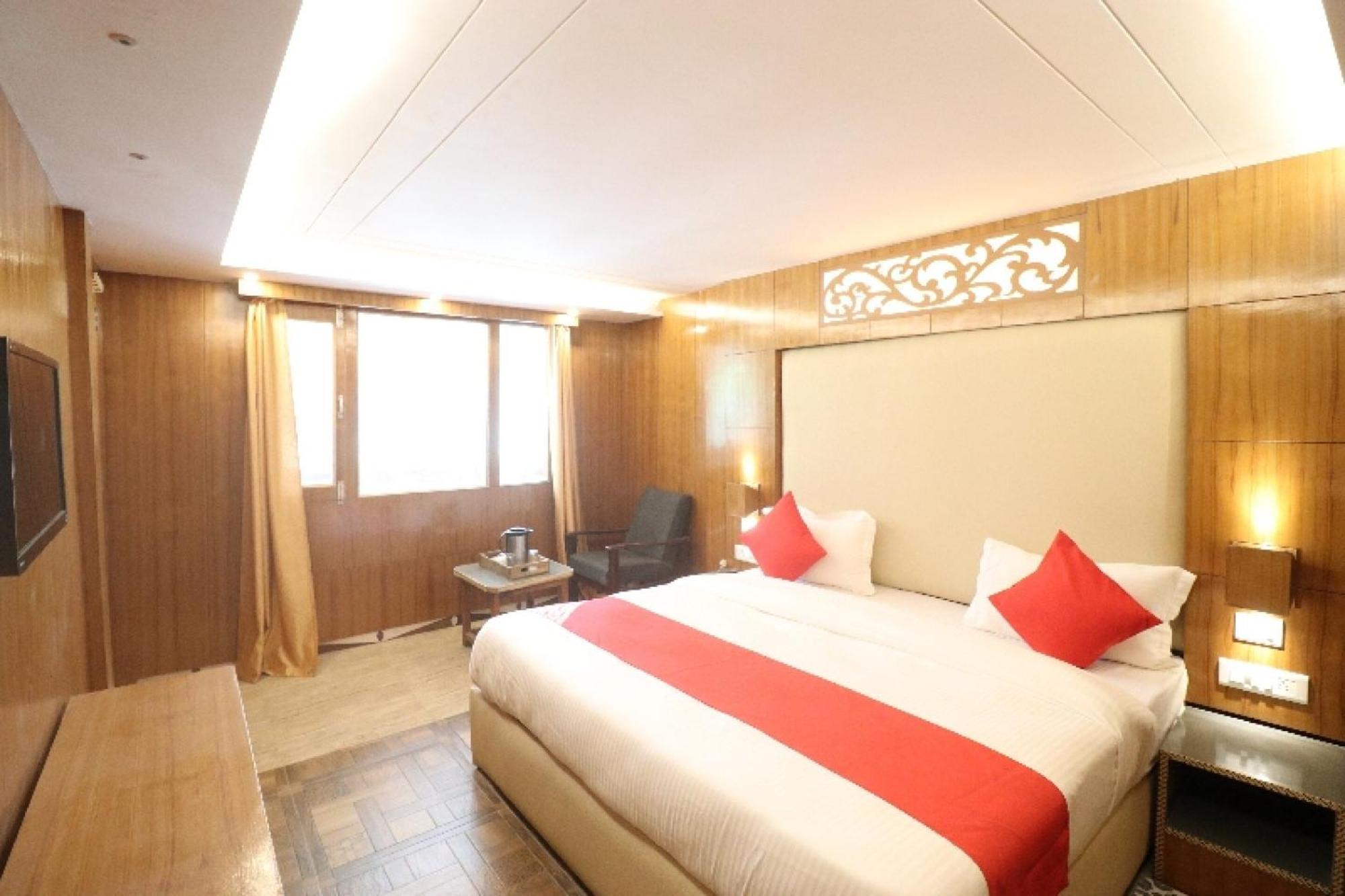 Hotel O Beas Regency Manāli Exteriör bild