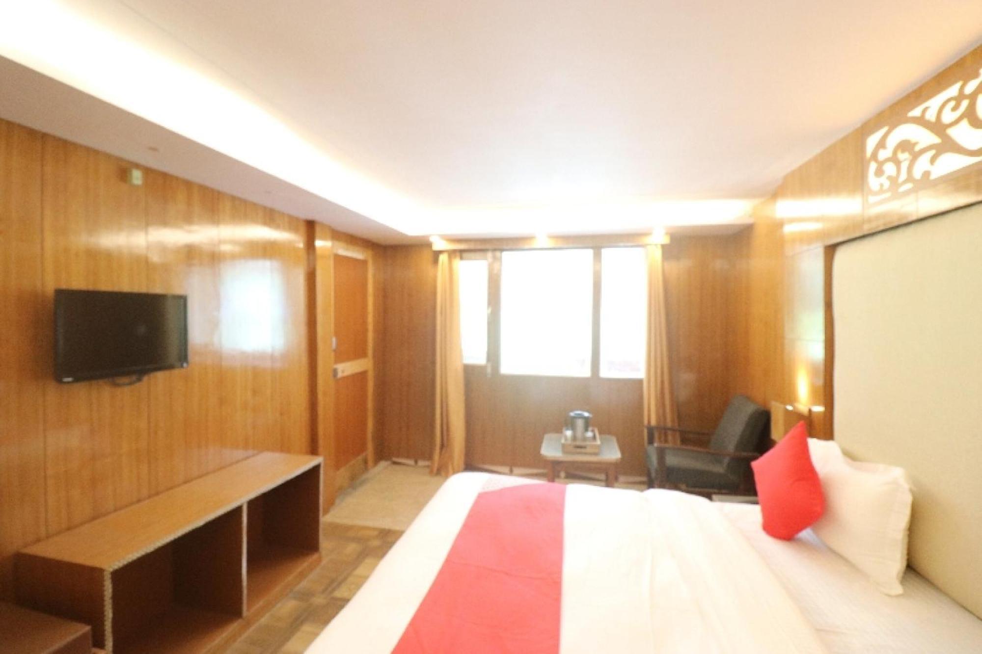Hotel O Beas Regency Manāli Exteriör bild